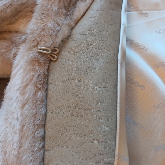 Cream Vintage Faux Fur Jacket, Retro Fall Winter Glam Coat 70s 80s Fashion - Picture 12 of 13